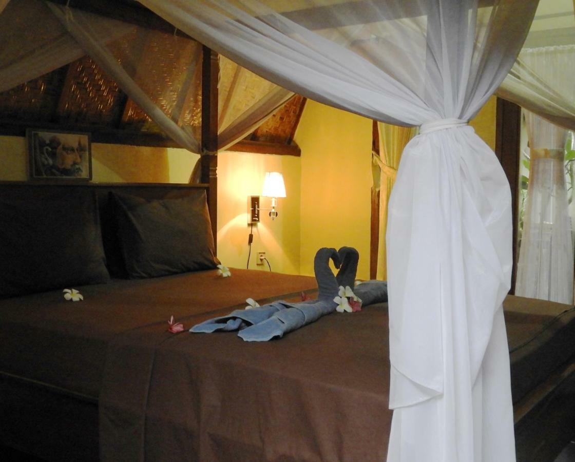 Toro Toro Bungalow Gili Air Bagian luar foto
